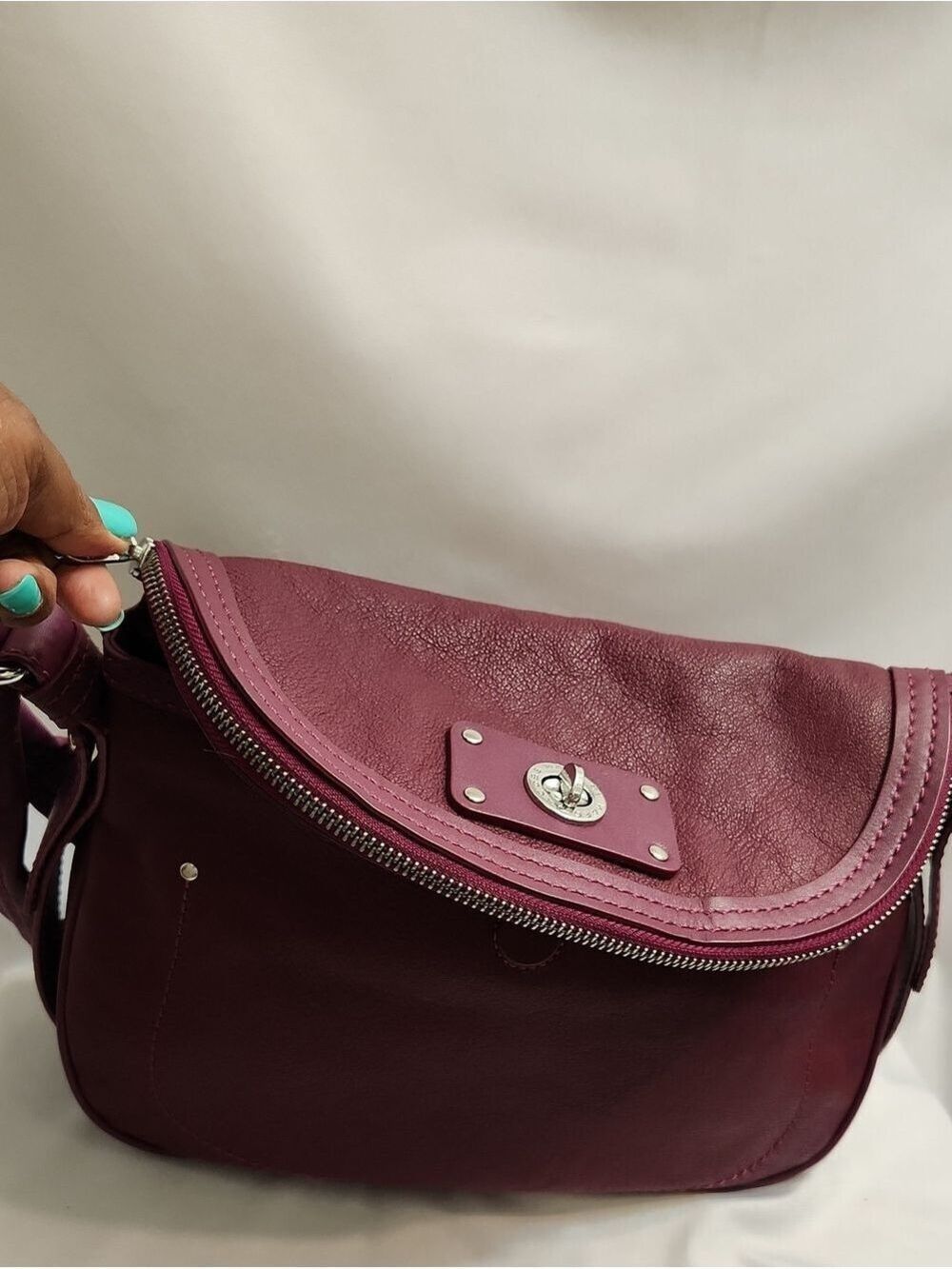 Marc By Marc Jacobs Classic Q Natasha Deep Burgundy Leather Shoulder Bag - Picture 7 of 16